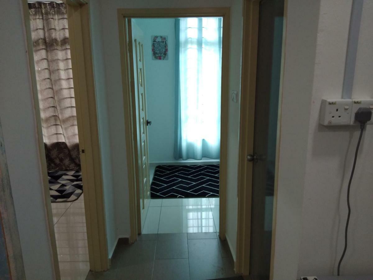 Z&M Homestay Jertih Bagian luar foto